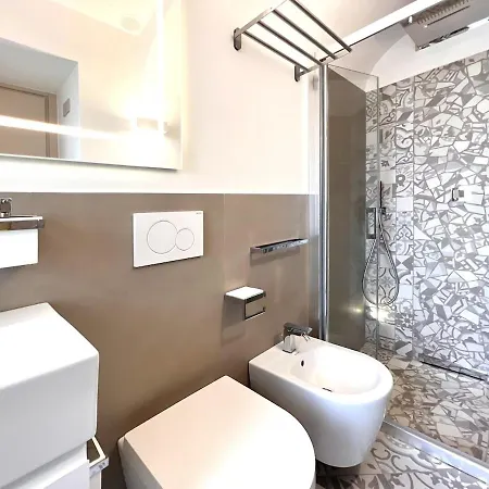 Comfy 2 Bedrooms Near The 公寓